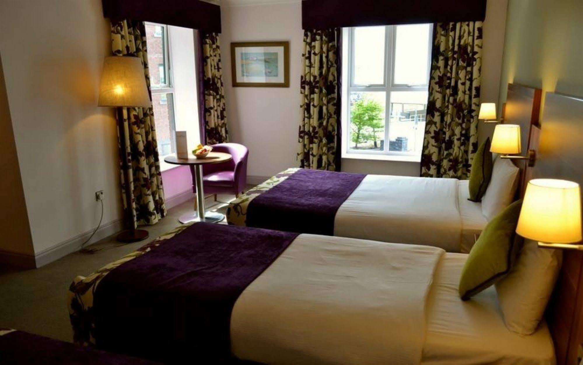 Maldron Hotel & Leisure Centre, Oranmore Galway Buitenkant foto